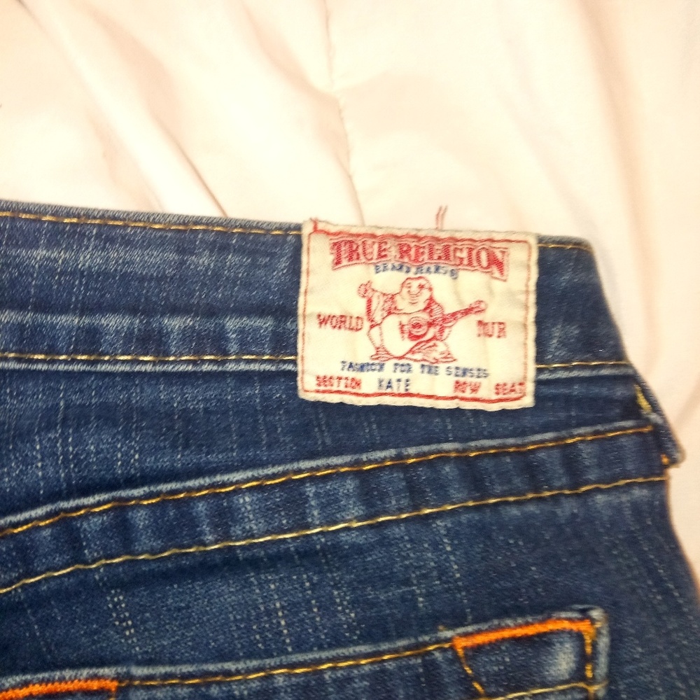 Capris - Picture 2 of 3